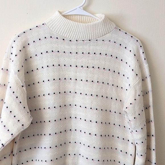 Vintage American Pride Womens Medium Mock Neck Sweater White Coquette Cottage - Picture 3 of 8